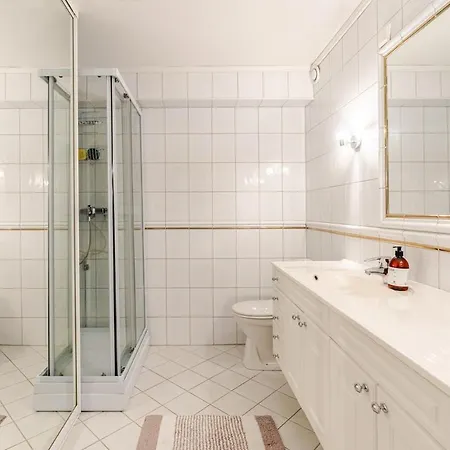 Beautiful 2-bedroom