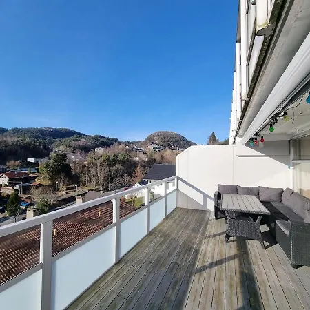 Beautiful 2-bedroom דירה