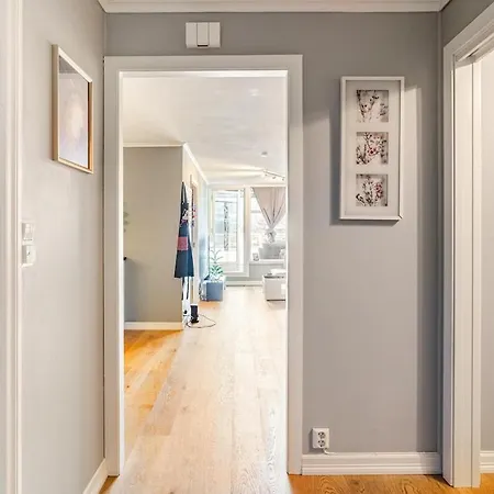 Beautiful 2-bedroom *