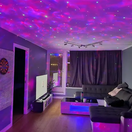 Beautiful 2-bedroom Apartamento *