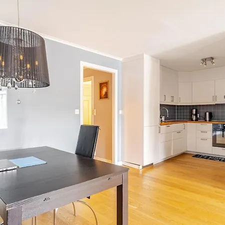 Beautiful 2-bedroom * 卑爾根