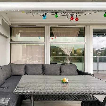 Beautiful 2-bedroom דירה *