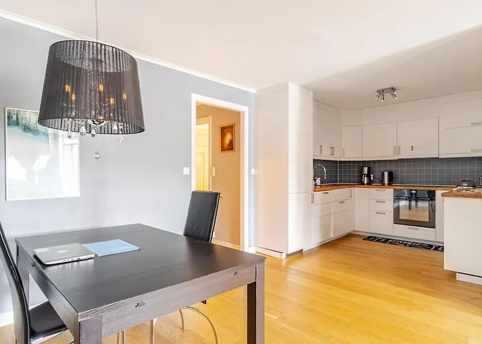 Beautiful 2-bedroom * ברגן