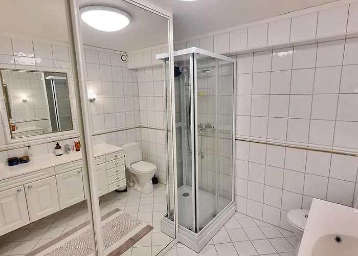 Beautiful 2-bedroom דירה *